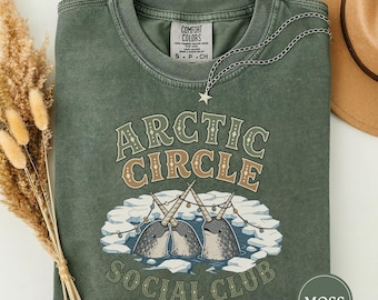 Narwal-Shirt des Arctic Circle Social Club, Geschenk für Narwal-Fans, Lustiges Narwal-T-Shirt, Arktis-Tier-Shirt, Winter-Wildtier-T-Shirt, Weihnachtsgeschenk