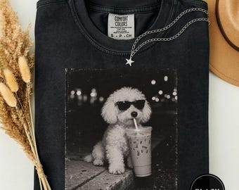 Zabawna koszulka z bichonem frise pijącym mrożoną kawę, czarno-biały t-shirt dla psa, prezent dla mamy psa bichona frise, zabawna koszulka z memem bichona frise