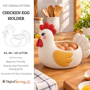 Può includere: Un cartamodello PDF per un portauova a forma di gallina con il testo PDF SEWING PATTERN CHICKEN EGG HOLDER A4, A0 + US LETTER All Print Sizes Beginner Friendly Step-by-step illustrated sewing guide Accurate Full-Size Templates Digital Sewing Art.