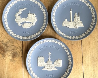 3 Vintage Wedgwood Christmas Plates, 1969, '70, '71. Priceless! - Etsy
