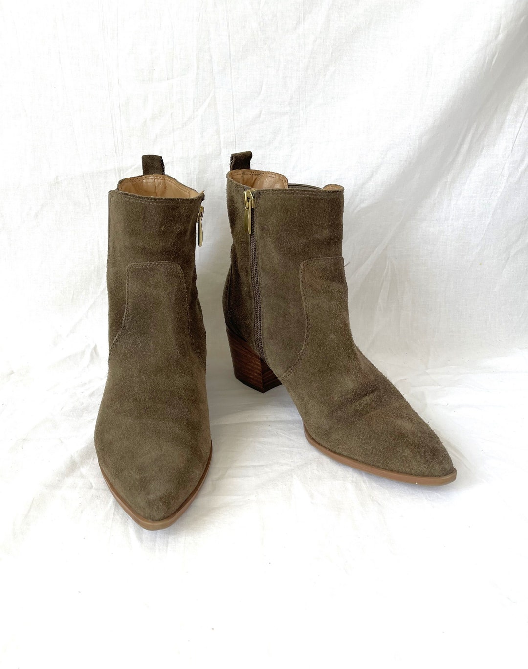 franco sarto women's sienne ankle boot