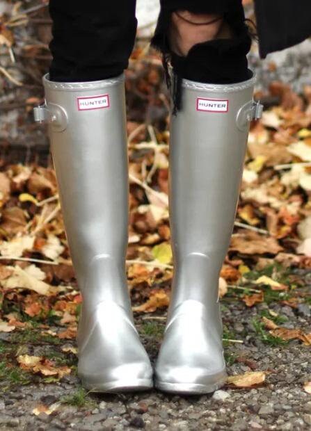 Vintage Hunter Kids Matte Silver Rain Boots, EU Size 32 