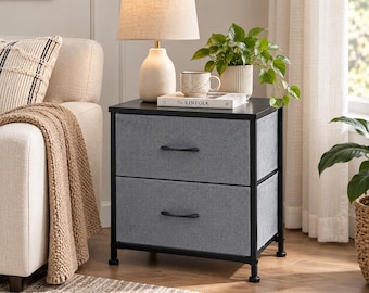Mesa de cabeceira cinza com gavetas de tecido, mesa de cabeceira moderna, pequeno armário de arrumação para quarto, mobiliário minimalista para casa.