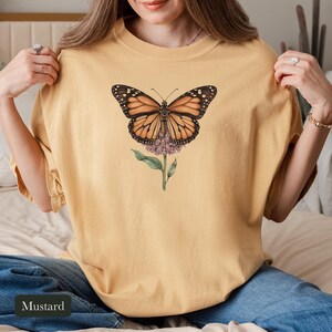 Monarch Butterfly Shirt, Comfort Colors® Cottagecore Wildflower Tee, Botanical Insect Shirt, Butterfly Garden Gift, Entomology Gift
