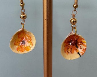 Decoupage seashell earrings Yellow flowers gold bead clam shell