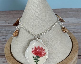 Decoupage seashell bracelet, silver chain, scallop shell.100