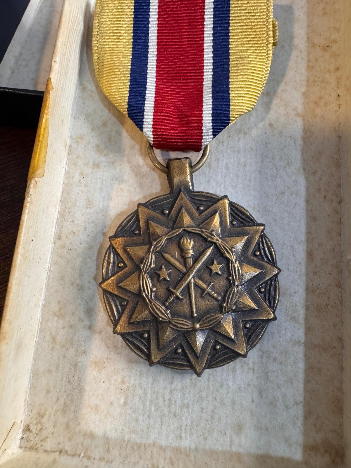 米軍実物　ビンテージ　メダル　アメリカ軍　アンティーク　ベトナム戦 Vintage Vietnam Service Medal - Etsy