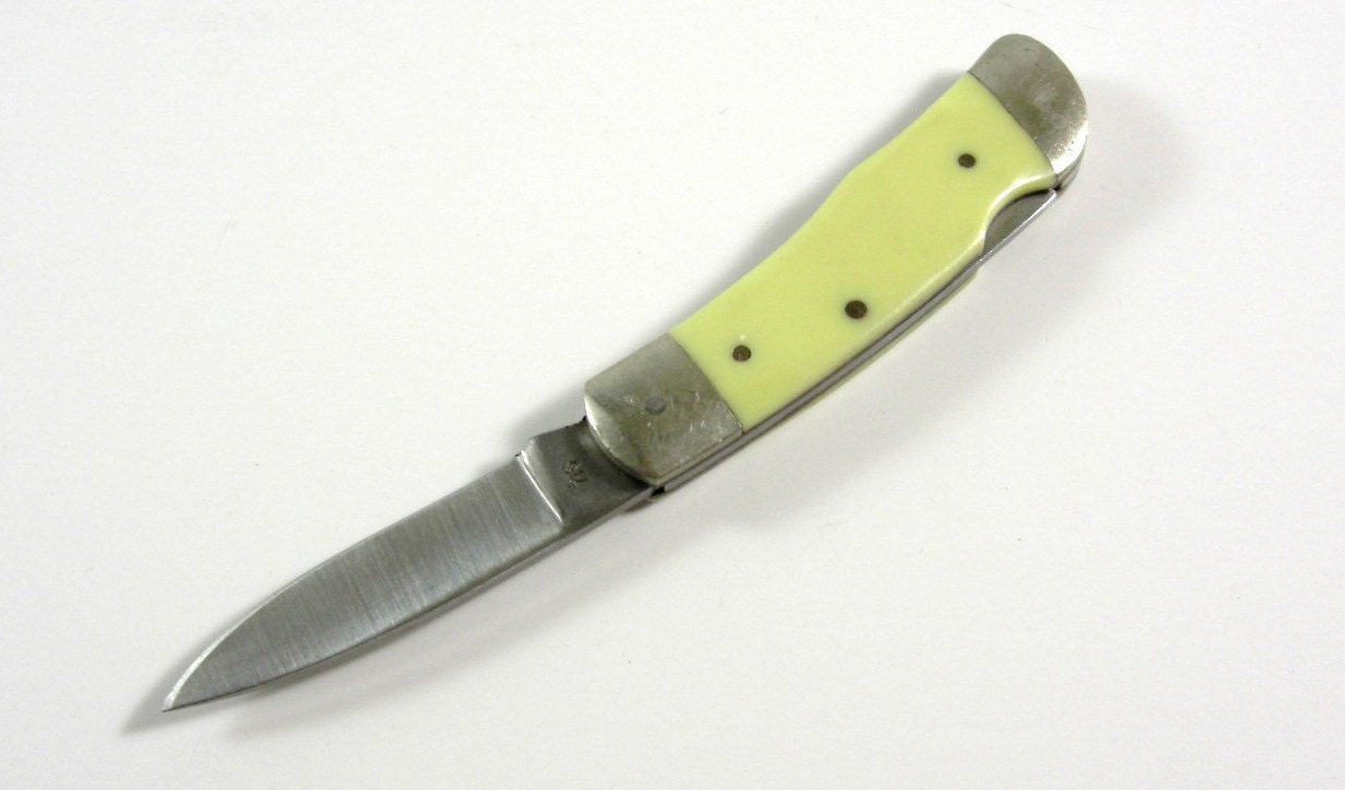 Camillus Yellow Jacket Pocket Knife 715 // New York USA Etsy