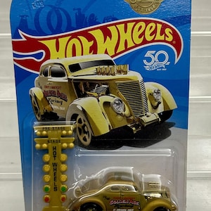 ホットウィール パスンガッサー ゴールド メールイン ダイキャストカーモデル