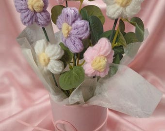 Handmade wool flower bouquet in a pink pot, knitted floral decoration, poetic gift idea, 20 cm tall