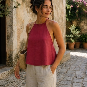 Bluzka z odkrytymi plecami z lnu – minimalistyczna, letnia moda, top z odkrytymi plecami z czystego lnu
