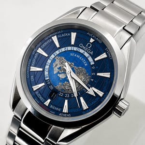 Vintage Omega Seamaster Worldtimer Automatic Men's Watch | 41mm Blue Map Dial & Stainless Steel Bracelet