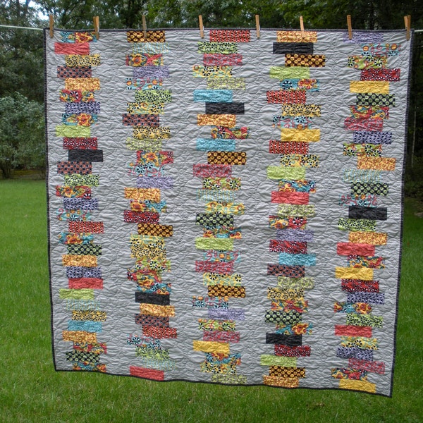 Contemporary throw quilt