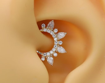 Nasenring aus 14-karätigem Gold mit birnenförmigem Labordiamanten, Daith-Clicker-Design und Septum-Verschluss