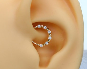 14K Massivgold Daith Septum Clicker Hoop mit Labordiamanten