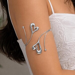 Silver Heart Upper Arm Cuff Bracelet, Minimalist Open Armlet, Adjustable Free Size Arm Band, Romantic Statement Jewelry for Women