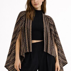 Vintage ISSEY MIYAKE Plisserad Cape Cardigan Ikat Mönster Brun