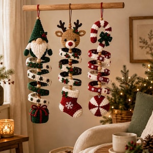 Julvirkad vindspinnermönsterpaket PDF, Virkmönster för julgransprydnader av renar och polkagris, Amigurumi-hängande dekorationer till jul
