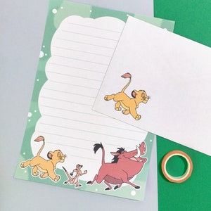 Conjunto de papelaria Hakuna Matata // Papel de carta e envelope da Disney // Materiais fofos para correspondência // Folhas de papel com letras do Rei Leão // Tropical