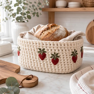 Crochet Strawberry Bread Basket Pattern PDF, Farmhouse Bread Basket Crochet Pattern, Cottage Kitchen Decor, Fruit Basket , Digital Download