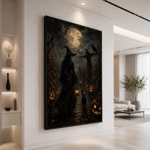 Peut inclure: Une impression d'art mural verticale encadrée représentant une scène sombre et atmosphérique d'une sorcière au chapeau pointu dans un champ de maïs la nuit sous une pleine lune, avec un chat noir, un épouvantail et des citrouilles illuminées.
