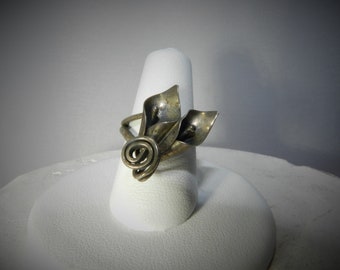 Stunning Art Nouveau Sterling Silver Handmade Iris flower ring 1920's Antique - Self sizing band