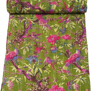 Ręcznie robiona narzuta Kantha z motywem kwiatowym i ptakami, 100% bawełniana narzuta, indyjskie rzemiosło, zabytkowa narzuta Kantha, dwustronna narzuta bawełniana w stylu boho