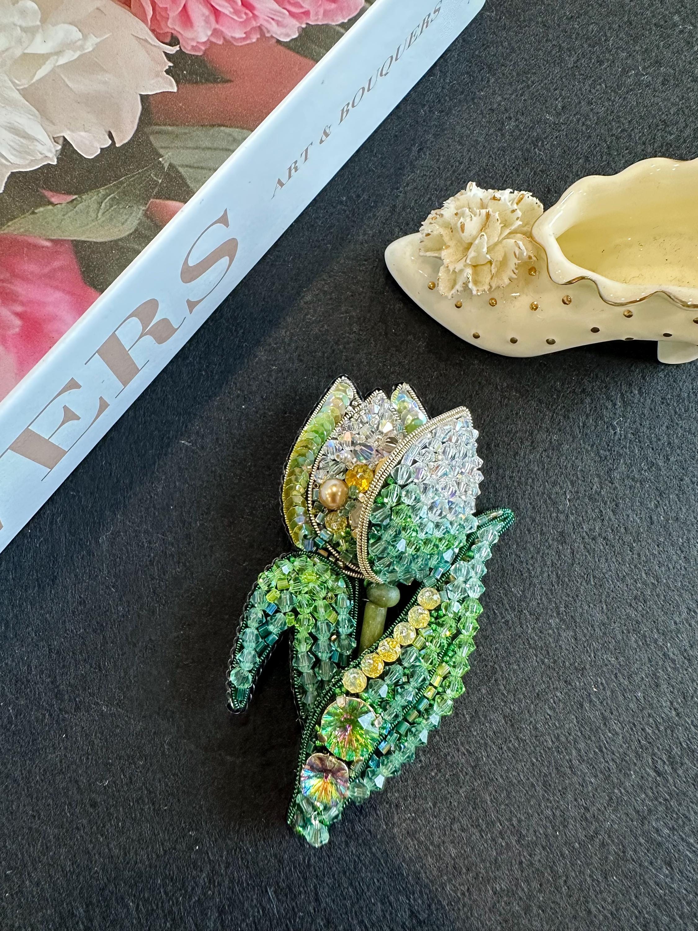 Handmade Beaded Tulip Brooch | Swarovski Crystal & Pearl Flower