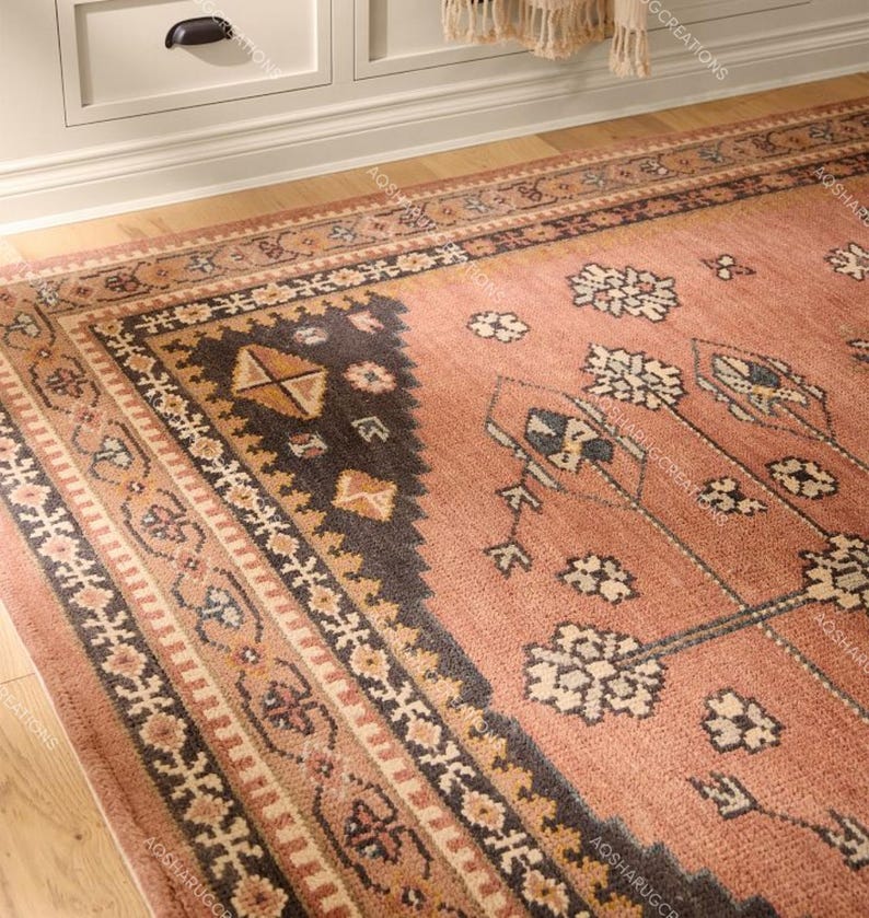 Classic Rug Pattern Background Hand Knotted Terracotta Wool Area Rug, Southwestern Tribal Geometric ...