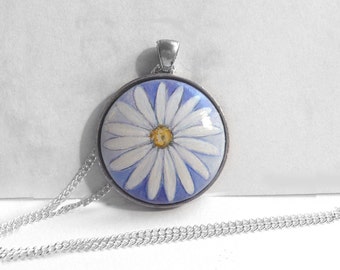 Big Flower Necklace, Daisy Pendant Necklace, Hand Painted Flower Charm Necklace, Daisy Art Chain Necklace in White, Cobalt Blue