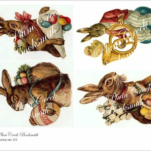 Peut inclure: Quatre illustrations vintage de lapins de P&acirc;ques. Le premier lapin tient un panier d'&oelig;ufs color&eacute;s. Le deuxi&egrave;me lapin joue de la trompette. Le troisi&egrave;me lapin porte un panier d'&oelig;ufs et un gros &oelig;uf. Le quatri&egrave;me lapin porte un panier d'&oelig;ufs et un bouquet de fleurs. Les illustrations sont de The Plum Creek Booksmith, Easter Bunny ver. 2.0.
