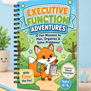 K&ouml;nnte beinhalten: Ein spiralgebundenes Aktivit&auml;tsbuch mit dem Titel Executive Function Adventures und einem Cartoon-Fuchs namens Finn auf dem Cover. Das Cover zeigt gr&uuml;ne B&auml;ume, gelbe Sterne, Puzzleteile und den Text 10 Fun Missions to Plan, Organize & Solve Problems! sowie Designed by a Clinical Psychologist f&uuml;r Kinder im Alter von 4-6 Jahren.