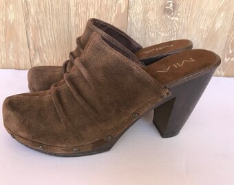 slouchy clogs