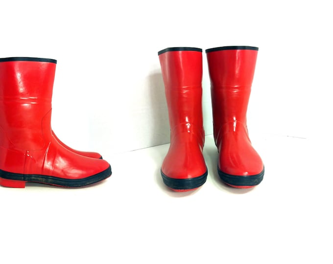 short red rain boots