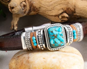 Handcrafted Genuine Kingman Turquoise Leather Bracelet with Magnetic Clasp and Silver-Plated Beads - Boho Beaded Jewelry