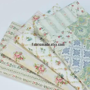 Tela de algodón con estampado de rosas pequeñas y lunares en jacquard para manualidades de vestidos de verano - 1/2 yarda