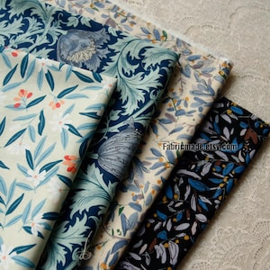 Tessuto di cotone floreale blu e bianco per abiti - 1/2 iarda