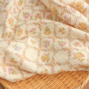 Allover Diamond Plaid Flower Wrinkled Double Gauze Cotton, Floral Print Swaddle Fabric, Muslin material- 1/2 yard