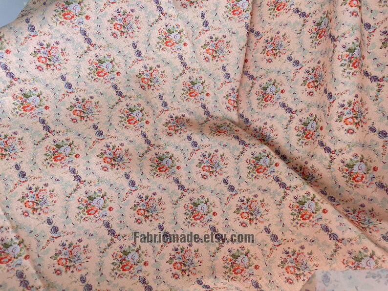 Tiny Floral Garland Round Stripes Flower Cotton Fabric - 1/2 yard 1 garland champagne