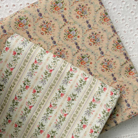 Tiny Floral Garland Round Stripes Flower Cotton Fabric - 1/2 yard