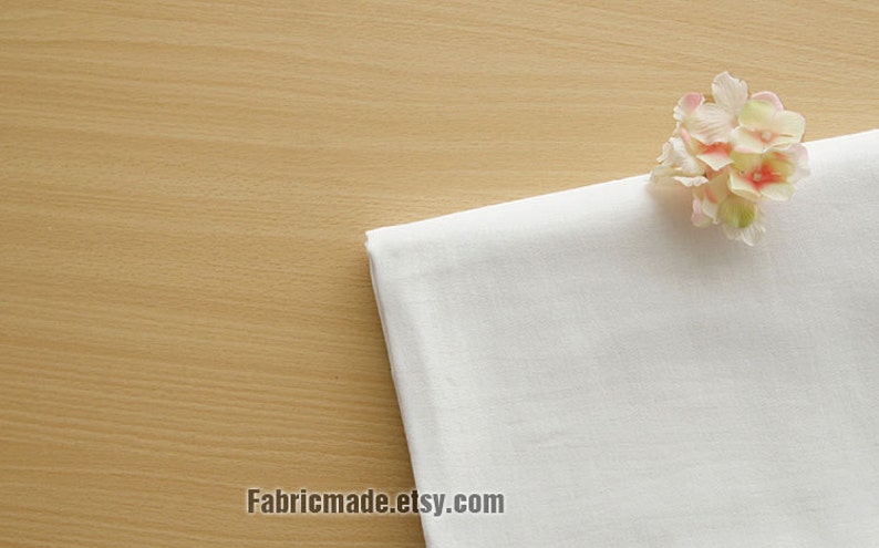 Sale Double Layers Gauze White Cotton Fabric/ Baby Bib Fabric 1/2 yard image 3