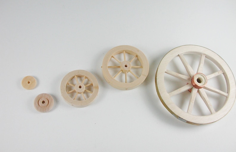 miniature Wooden wheel for the tricycle the car dollhouse miniatures the car the carriage for the scooter cribs