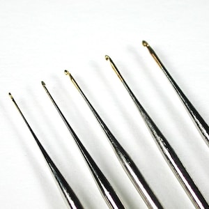 Häkelnadel für die Miniaturhandarbeit , Stärke 0,4mm, 0,5mm, 0,6mm, 0,75mm, 1mm, Garnhäkelnadel, Häkelnadel mit feinem Häkchen