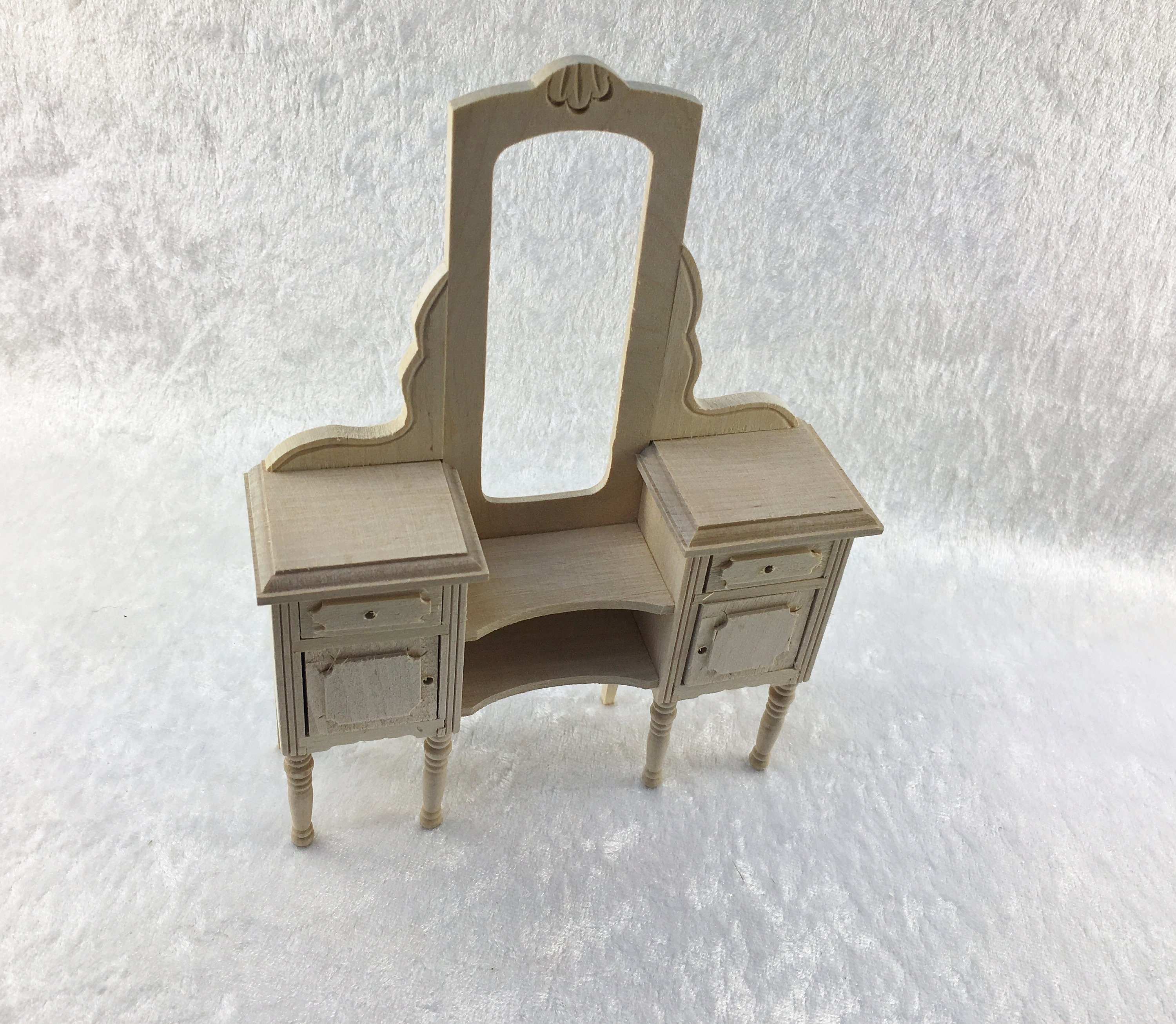 the dollhouse miniatures