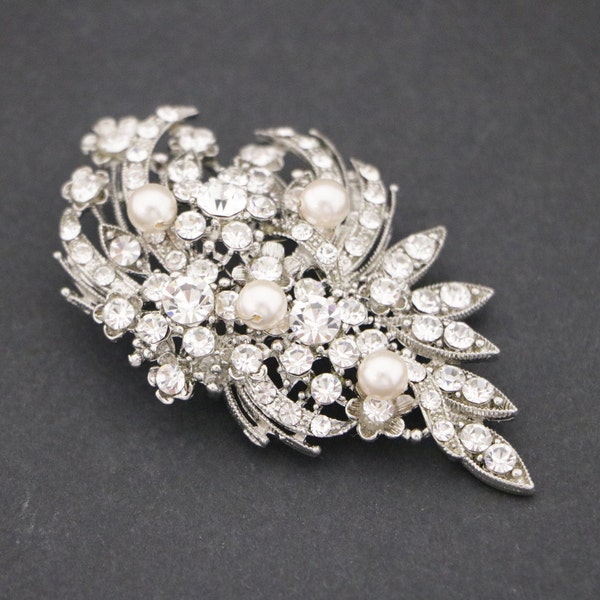 pearl and crystal brooch silver brooch pin bridal brooch pin wedding hair brooch wedding belt brooch Wedding brooch pin Bridal dress brooch