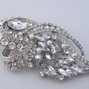 Silver Wedding brooch pin Crystal and pearl brooch pin Rhinestone brooch pin Crystal broch pin Wedding dress brooch pin Bridal dress brooch Ivory pearl