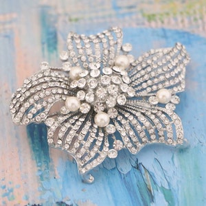 Wedding brooch pin Silver Pearl brooch pin Rhinestone brooch pin Wedding belt dress brooch Wedding hair brooch Bridal accessories brooch pin image 8