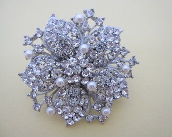 Silver Brooch,Bridal Brooch,Bouquet Brooch,Crystal,Rhinestone,Silver Wedding brooch pin,Wedding dress belt Bridal dress sashes Flower girl
