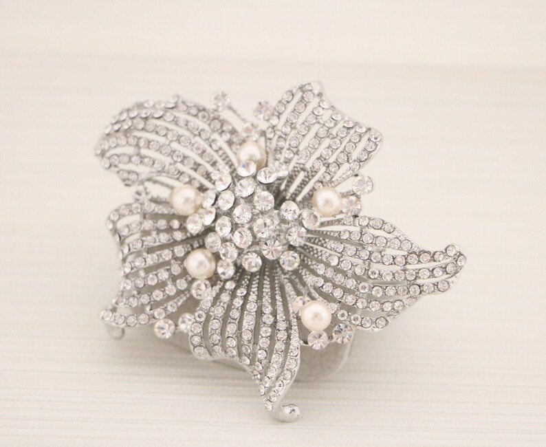 Wedding brooch pin Silver Pearl brooch pin Rhinestone brooch pin Wedding belt dress brooch Wedding hair brooch Bridal accessories brooch pin image 3