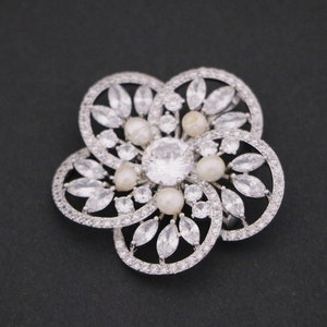 Crystal Silver Wedding Brooch,Rhinestone Bridal Bridesmaid Brooch,Dress Sash Brooches,Wedding Bouquet Brooch Pins,Silver Brooches Women Prom